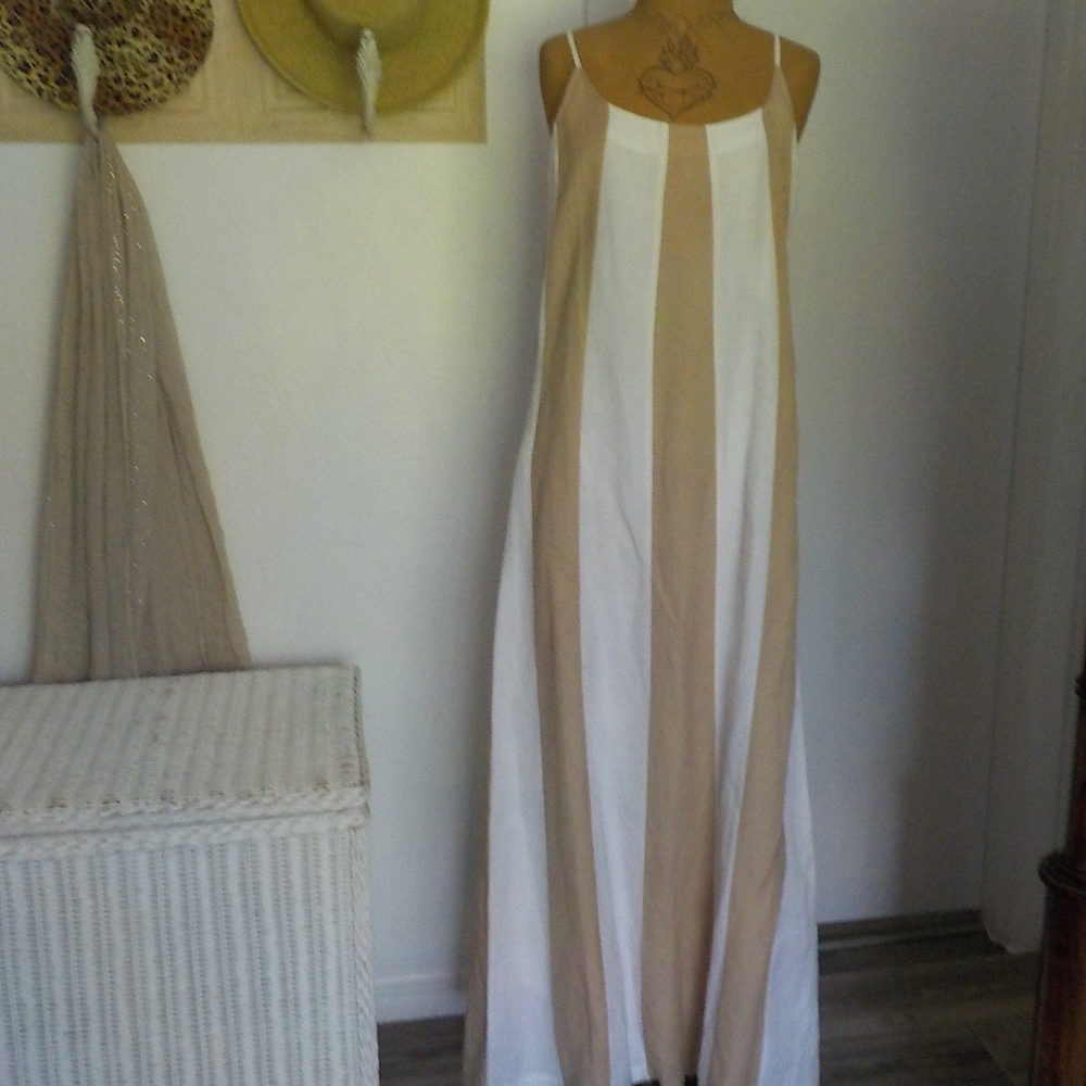 Hermoza Stripe Maxi Dress